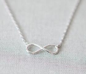 Simple tiny infinity necklace in silver