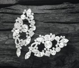 AUDREY-Gorgeous sparkle Swarovski Clear white Crystal drop pair Earrings. 