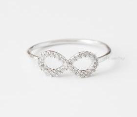 US Size 6.5 Simple Crystals INFINITY Ring In Silver