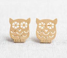 Tiny Owl earrings in gold