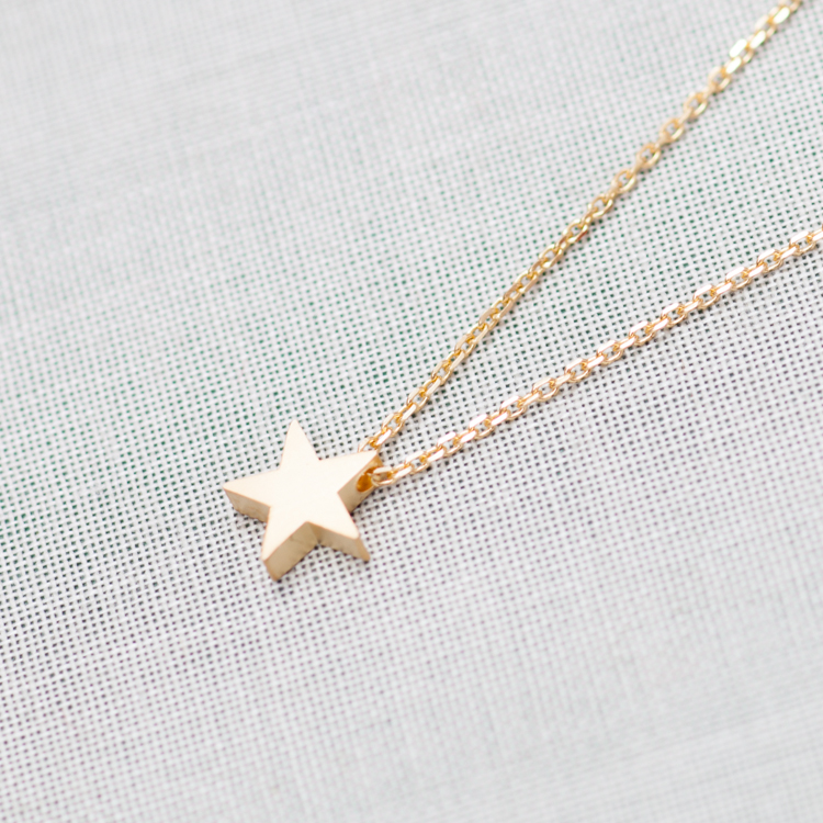 Tiny Star Pendant Necklace In Gold on Luulla